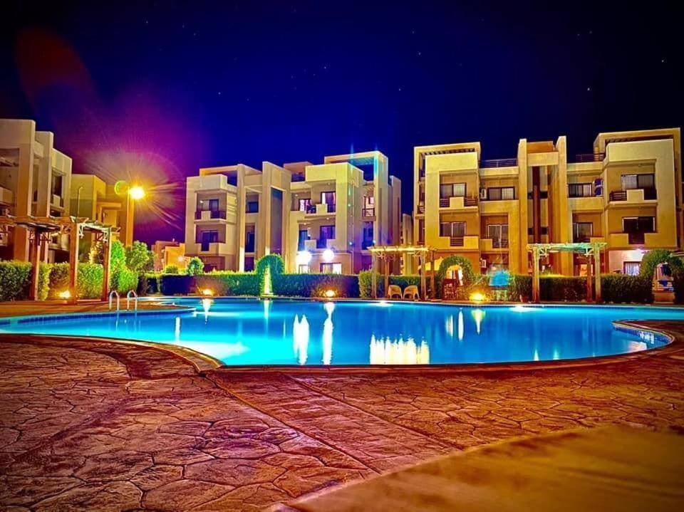 Amazing Chalet At Bluebay Asian Resort Pool View - Families Only Ain Sukhna Ngoại thất bức ảnh